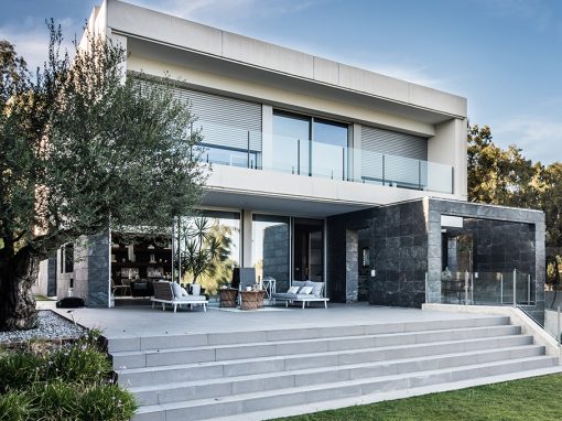 La Vivienda del Real Club de Golf de Montequinto en Sevilla: Diseño Complejo con Magníficas Vistas